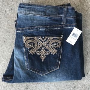 👖Love Nation Embellished Boot Cut Jeans👖